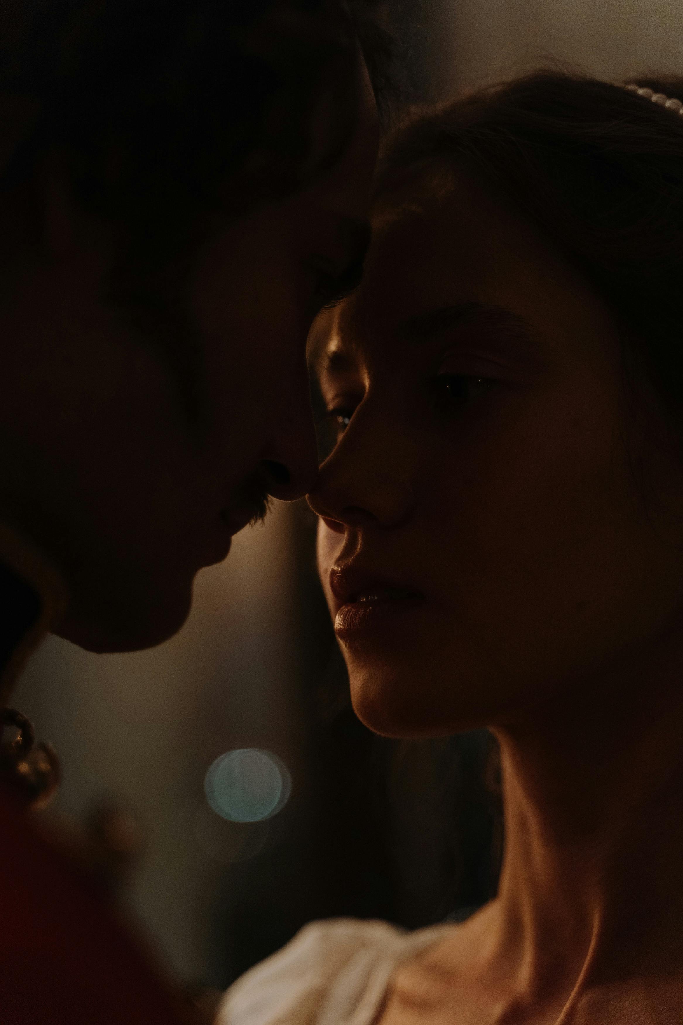 Ler e interpretar os sinais que as mulheres mandam. Manter o interesse da mulher.